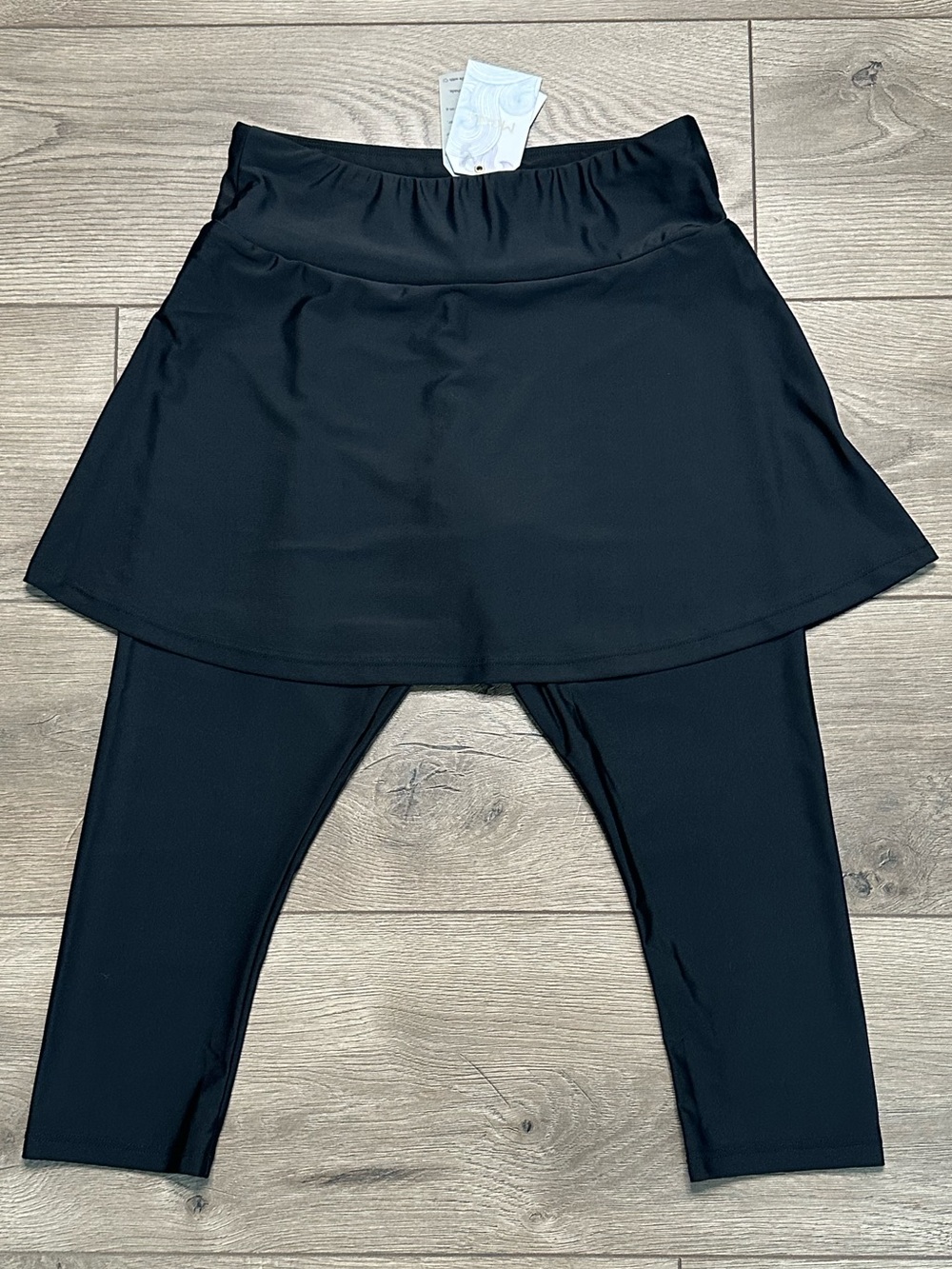 Modli Skirted Swim Surf Capri Leggings Black Size Small